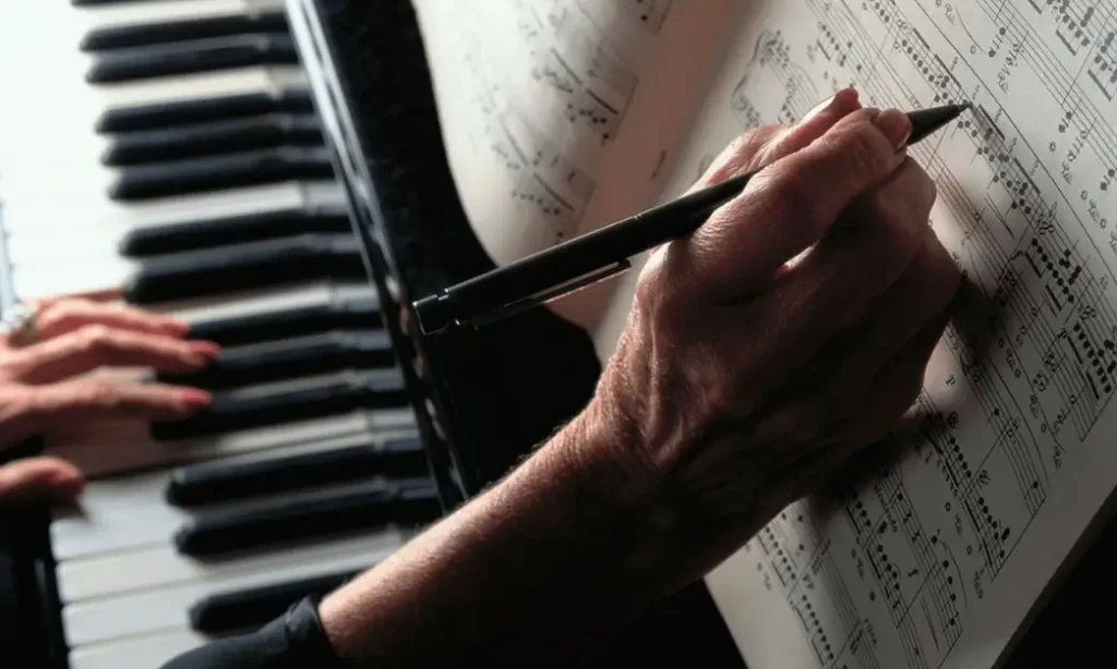 Music Stanzas will help you calm your mind and enable you to feel stress-free