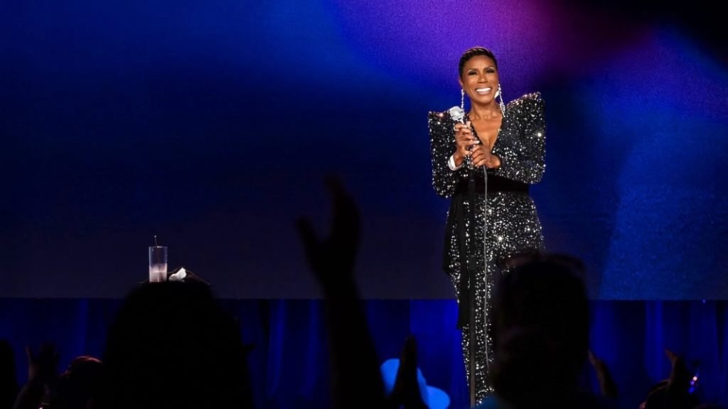 Screenshot of Sommore performing on her new stand-up special by stuffablog.